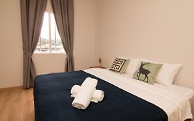 Gorgeous Sunset & Tea Plantation View-Premium Hotel Bed